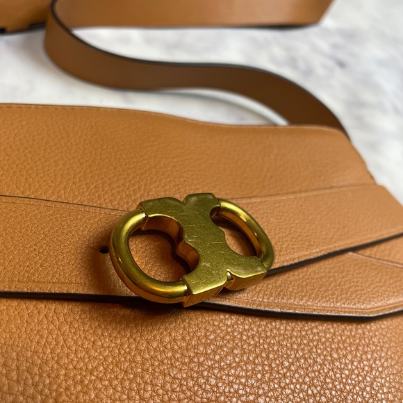 Tory Burch Gemini Link Belted Peanut Brown Pebbled Leather Camera Crossbody Bag - Picture 12 of 12